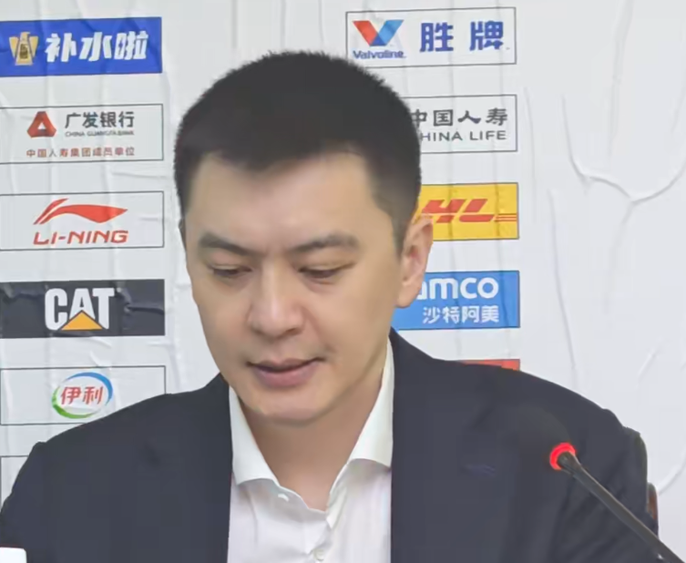 九游娱乐官方网站-溃败新疆杨鸣发布会直指外援实力问题，杨鸣申请离职冲上热搜！
